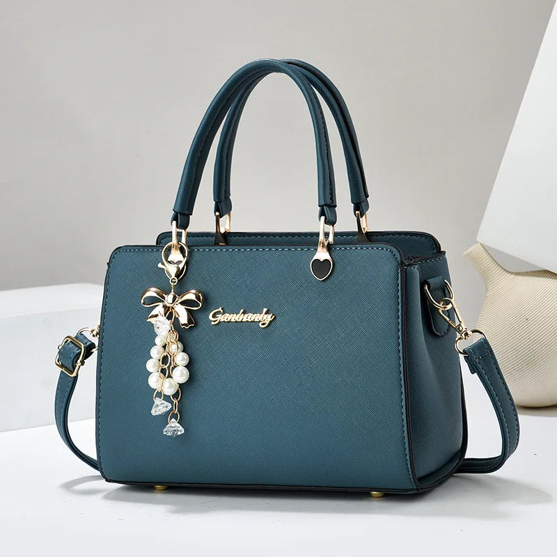New Versatile Niche Women's Summer Handbag Fashionable Small Bucket Bag Crossbody Bag Soft Quality Bags