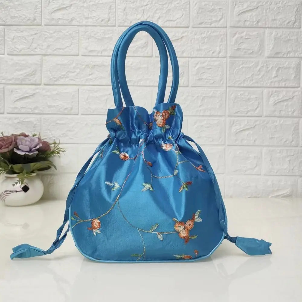 Fashion Rhinestone Bowknot Evening Bag Glitter Gold Silver Bow Chain Bag Clutch Bag for Women Female